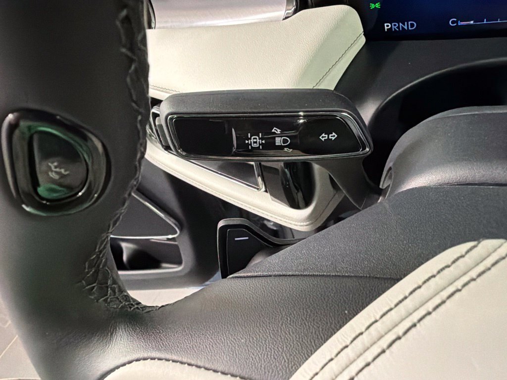 Used 2026 Lincoln Aviator AWD image 19