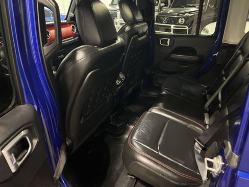 Used 2019 Jeep Wrangler Unlimited Rubicon AWD/4WD image 29