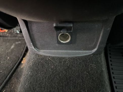 Used 2016 Ford Fusion SE image 16