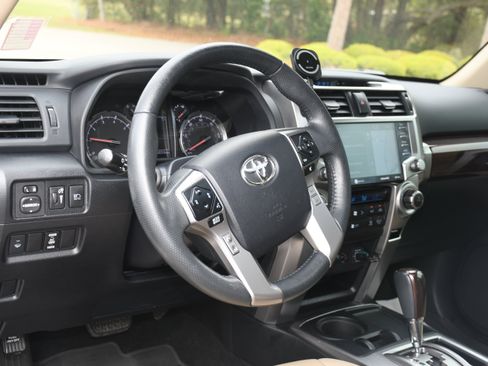 Used 2021 Toyota 4Runner Limited image 9