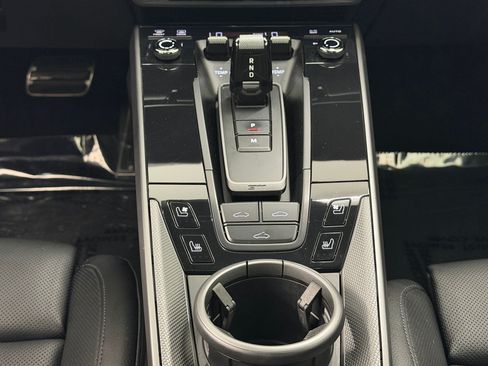 Certified 2020 Porsche 911 Carrera RWD image 17