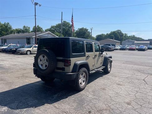 Used 2017 Jeep Wrangler Unlimited Sport w/ Quick Order Package 24S AWD/4WD image 5