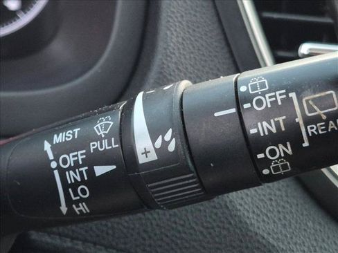 Used 2016 Honda CR-V EX image 17