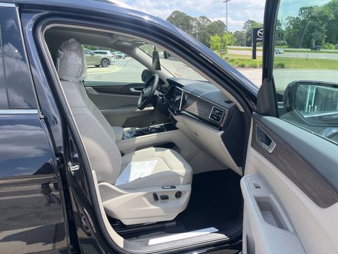 New 2026 Volkswagen Atlas SEL Premium R-Line AWD/4WD image 32