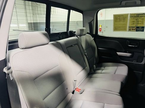 Used 2018 Chevrolet Silverado 1500 LT w/ All Star Edition image 27
