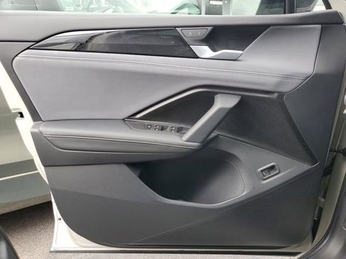 New 2026 Volkswagen Tiguan SE R-Line FWD image 30
