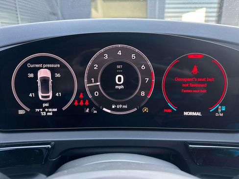 New 2026 Porsche Cayenne Coupe AWD/4WD image 27