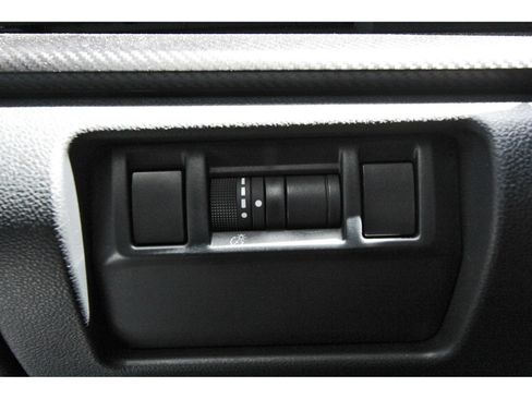 Certified 2025 Subaru Crosstrek 2.5i Premium AWD/4WD image 19