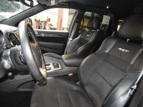 Used 2021 Jeep Grand Cherokee SRT image 14