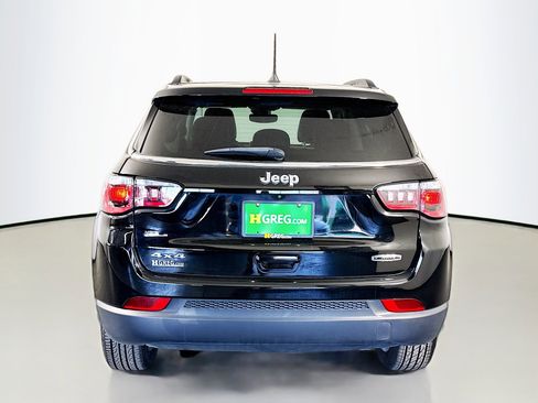 Used 2022 Jeep Compass Latitude w/ Sun and Sound Group image 8