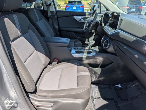Used 2024 Chevrolet Blazer LT w/ Convenience Package image 11