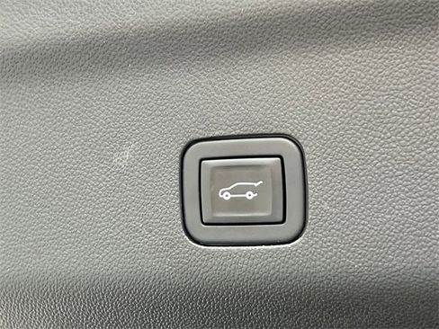 Used 2021 Chevrolet Tahoe Z71 image 42