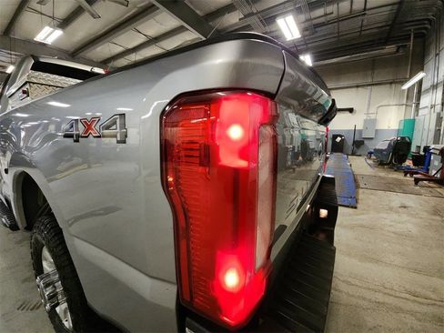 Used 2024 Ford F250 XLT w/ Snow Plow Prep Package image 30