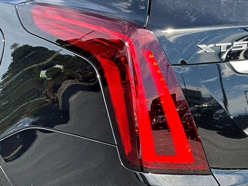 Certified 2023 Cadillac XT5 Premium Luxury w/ Technology Package image 23