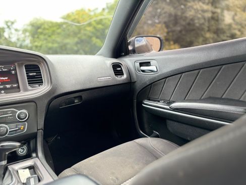Used 2023 Dodge Charger SXT RWD image 23