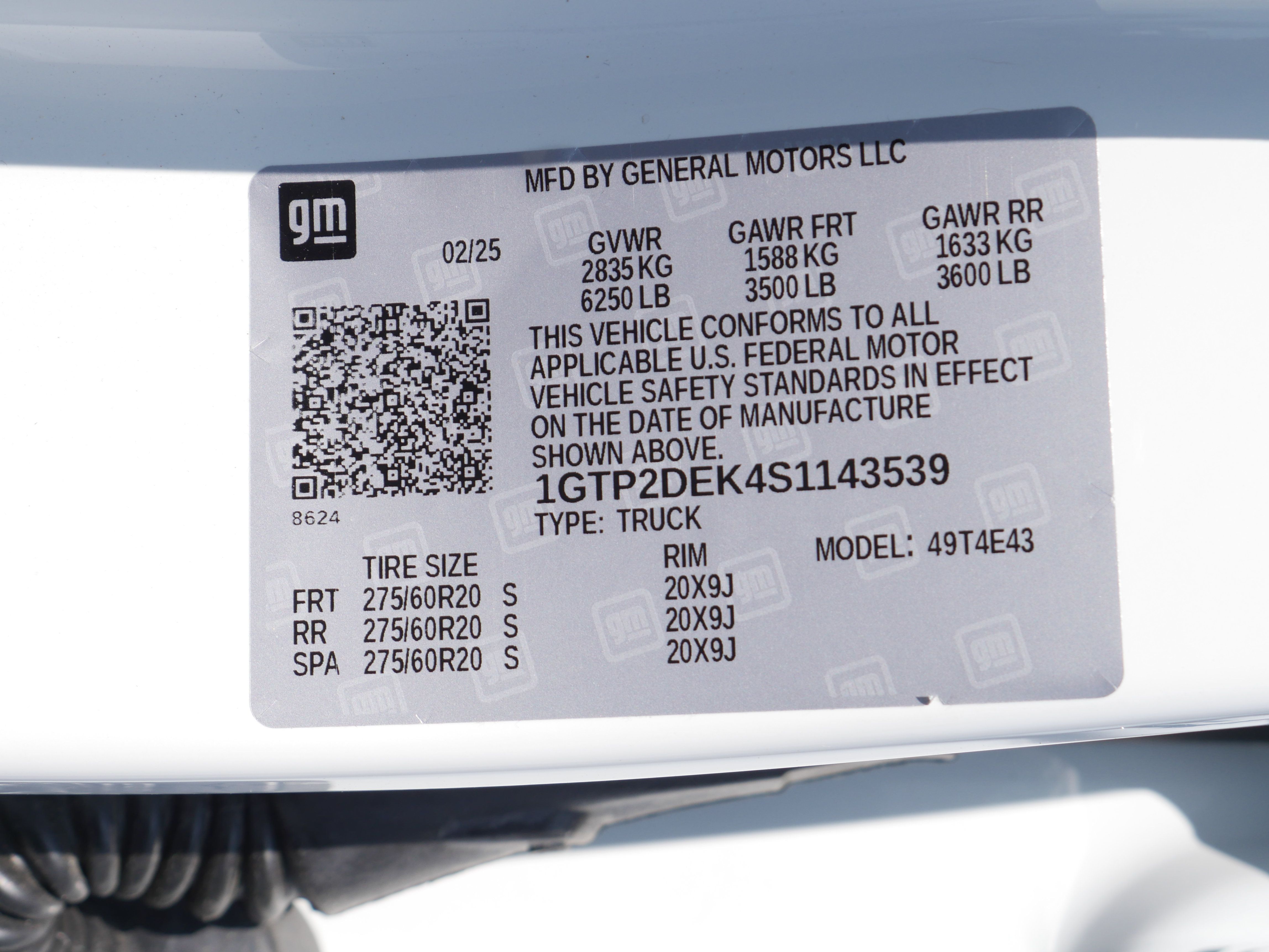 Certified 2025 GMC Canyon AT4 w/ Nightfall Edition AWD/4WD image 42