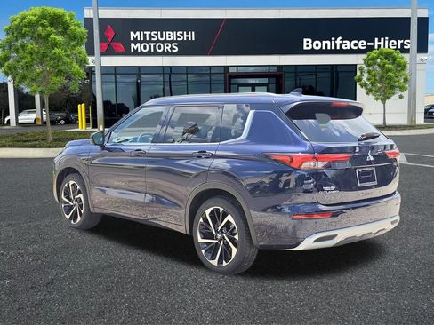 Used 2024 Mitsubishi Outlander SEL Black Edition FWD image 3