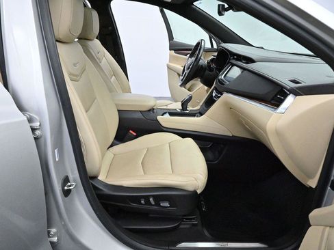 Used 2019 Cadillac XT5 Luxury FWD image 33