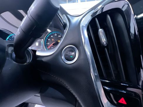 Used 2018 Chevrolet Traverse Premier w/ Redline Edition AWD/4WD image 17