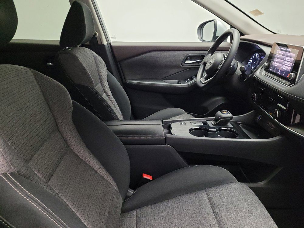 Used 2022 Nissan Rogue SV FWD image 21