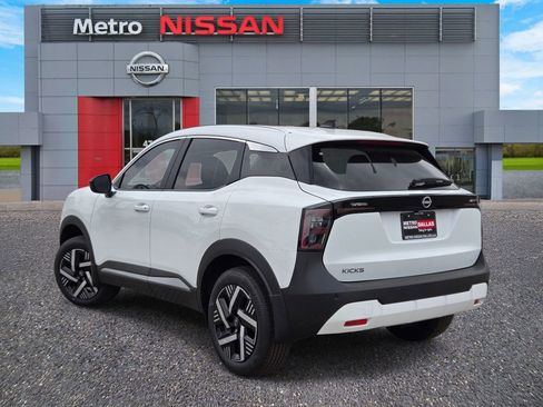 New 2026 Nissan Kicks S image 4