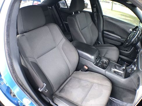 Used 2019 Dodge Charger SXT w/ Blacktop Package RWD image 20