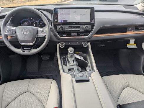 New 2026 Toyota Grand Highlander Limited image 14