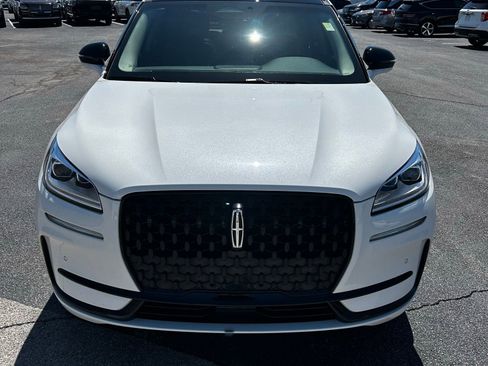 Used 2023 Lincoln Corsair Reserve w/ Equipment Group 201A FWD image 2