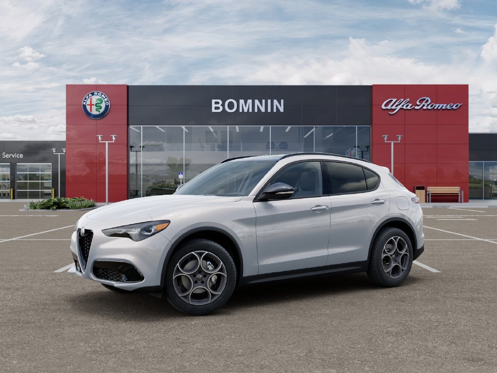 New 2026 Alfa Romeo Stelvio Sprint AWD/4WD image 2
