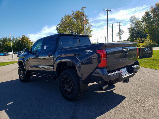 Used 2025 Toyota Tacoma TRD Sport w/ TRD Sport Premium Package AWD/4WD image 7