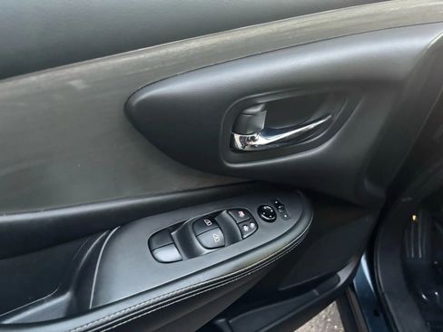 Used 2016 Nissan Murano SV image 21