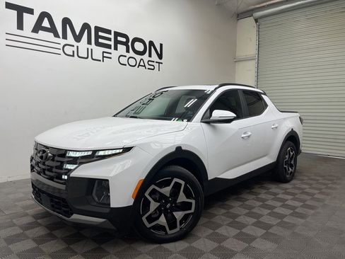 Used 2022 Hyundai Santa Cruz Limited AWD/4WD image 2