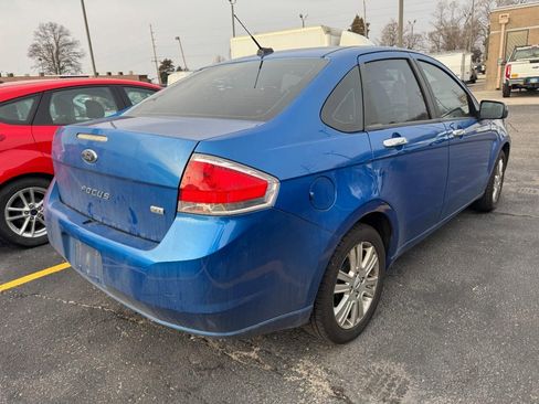 Used 2010 Ford Focus SEL image 4