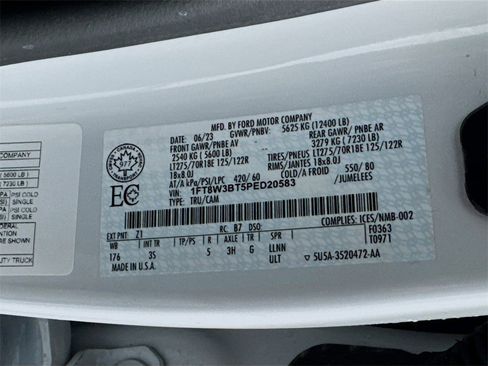Used 2023 Ford F350 XLT image 41
