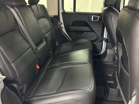 Used 2023 Jeep Wrangler Unlimited Sahara w/ Cold Weather Group image 39