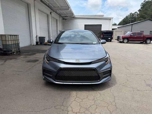 Used 2022 Toyota Corolla SE FWD image 2