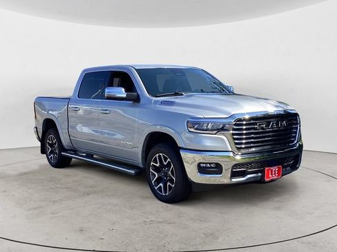 New 2026 RAM 1500 Laramie w/ Chrome Appearance Group AWD/4WD image 8