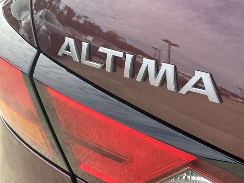 New 2025 Nissan Altima 2.5 SV image 8