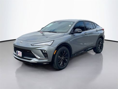 Used 2024 Buick Envista Sport Touring w/ Convenience I Package image 3