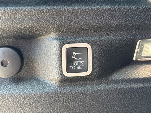 New 2026 Jeep Grand Cherokee L Limited RWD image 11