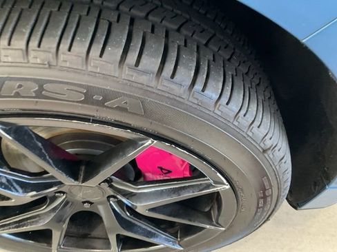 Used 2019 Ford Edge ST image 31