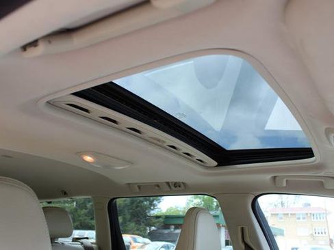 Used 2012 Volvo XC70 3.2 image 25