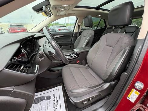 Used 2022 Buick Envision Preferred AWD/4WD image 25