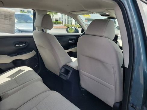 Used 2024 Honda HR-V LX image 10