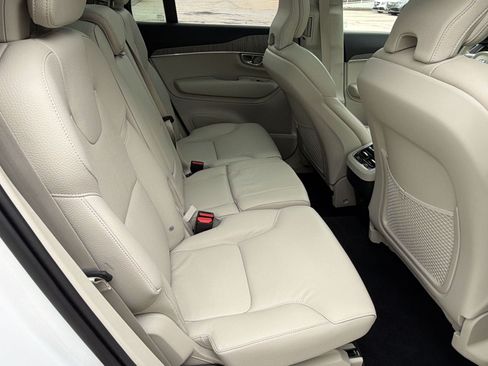 Certified 2024 Volvo XC90 B5 Plus w/ Protection Package Premier AWD/4WD image 30