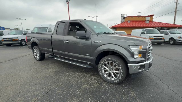 Used 2017 Ford F150 XLT w/ Equipment Group 302A Luxury AWD/4WD image 2
