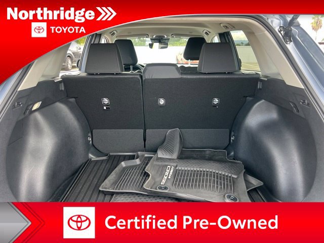 Certified 2025 Toyota Corolla Cross LE FWD image 34