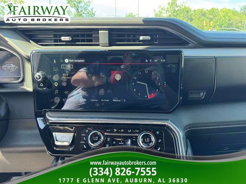 Used 2024 GMC Sierra 1500 Denali w/ Denali Reserve Package AWD/4WD image 22