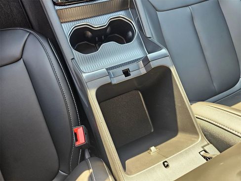 New 2025 Jeep Grand Cherokee L Limited w/ Black Appearance Package image 23