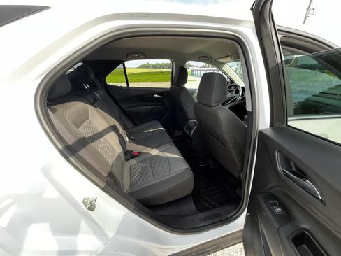 Used 2021 Chevrolet Equinox LT FWD image 11